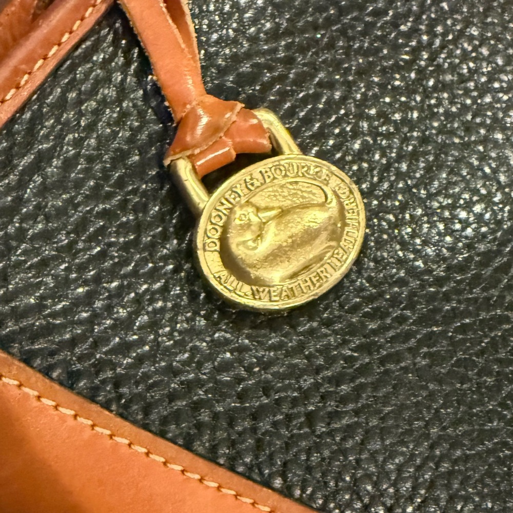 Vintage Dooney & Bourke Black and Tan All Weather Leather Handbag - Picture 6 of 10